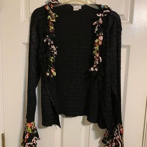 Long Sleeve, open front, top size Large